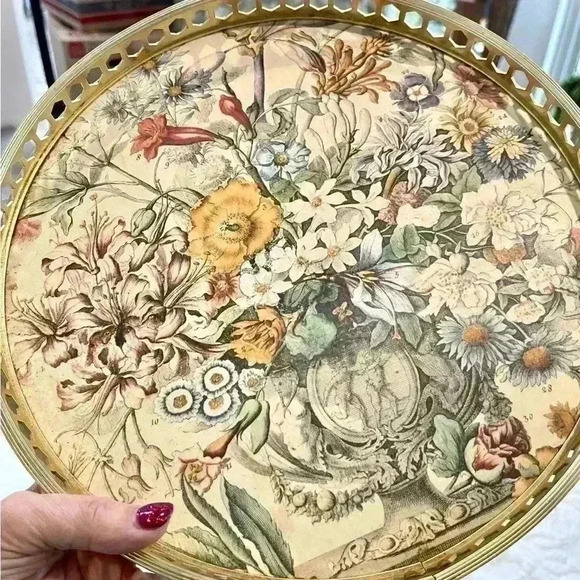 Orchard beautiful floral tray in soft colors made in England in mint condition - Picture 4 of 5